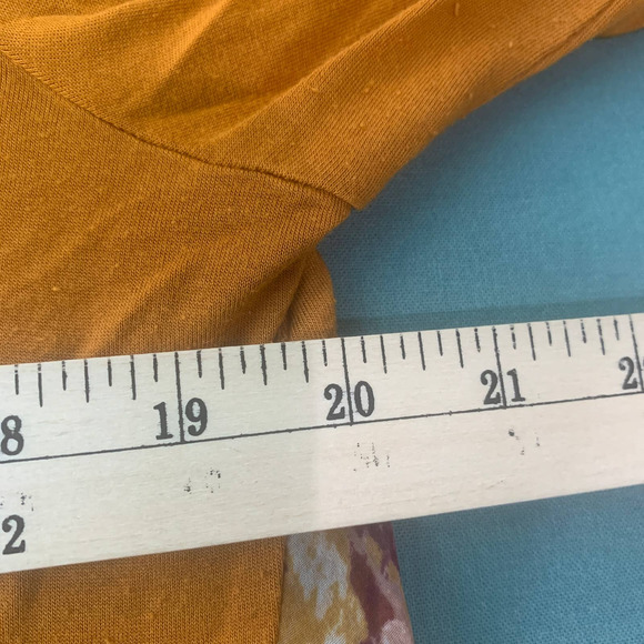 LOGO Lori Goldstein Womens Shirt‎ Size Medium Yellow Stretch Chiffon Back Casual - Picture 8 of 10